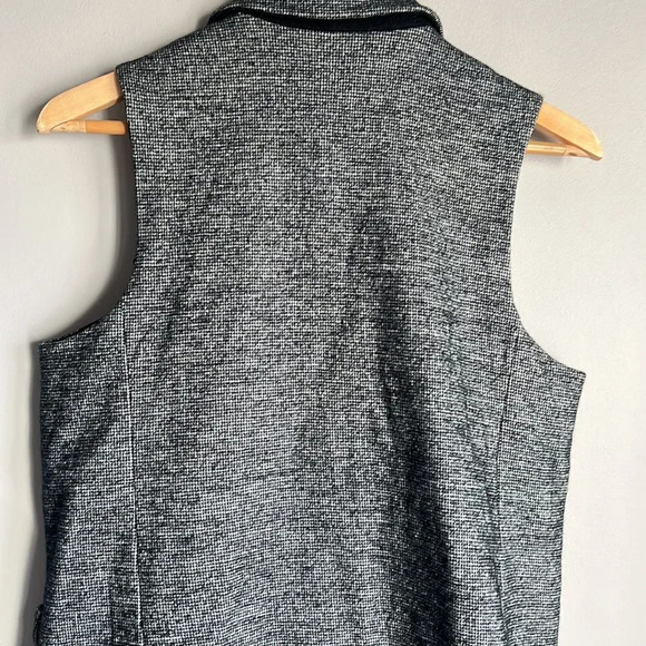 J. McLaughlin Black/White Houndstooth Wool Blend Cate Blazer Vest - Picture 9 of 11